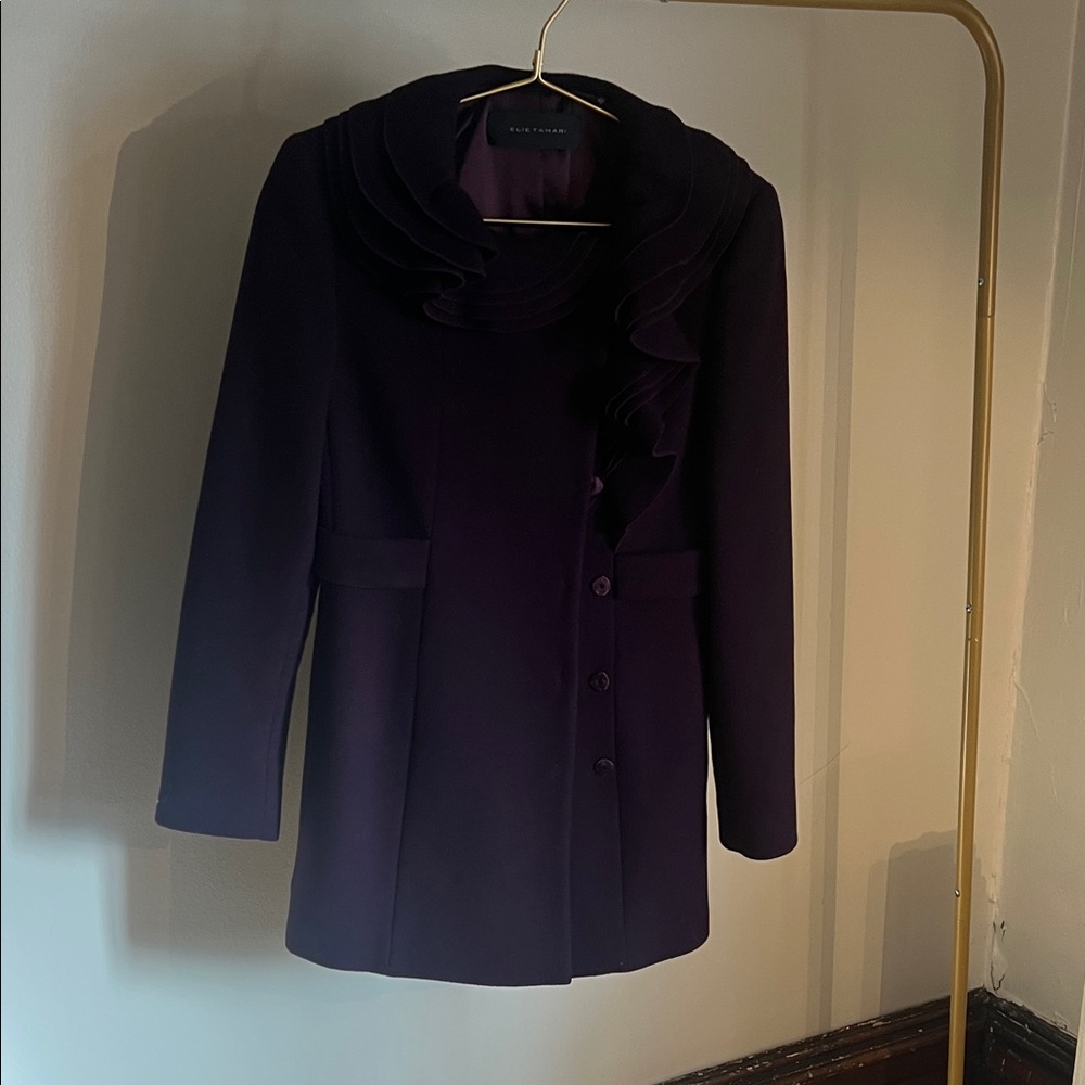 Elie Tahari Deep Purple Women's Coat Exquisite Layered Ruffled Collar Retail$695